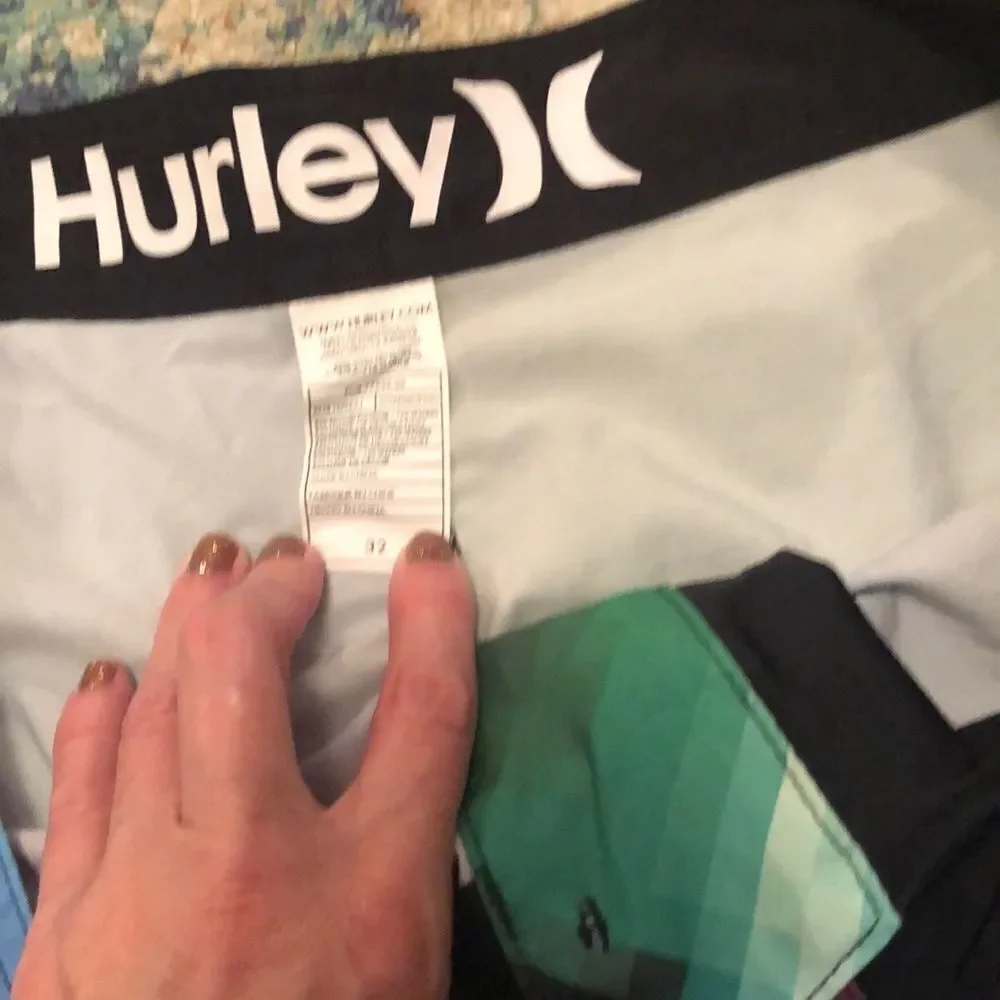 Hurley mens size